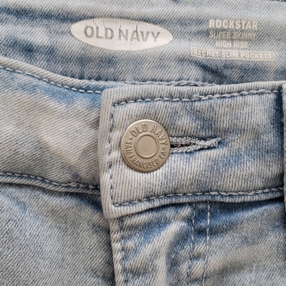 Ripped Jeans bundle 💖🙈 - Picture 3 of 10